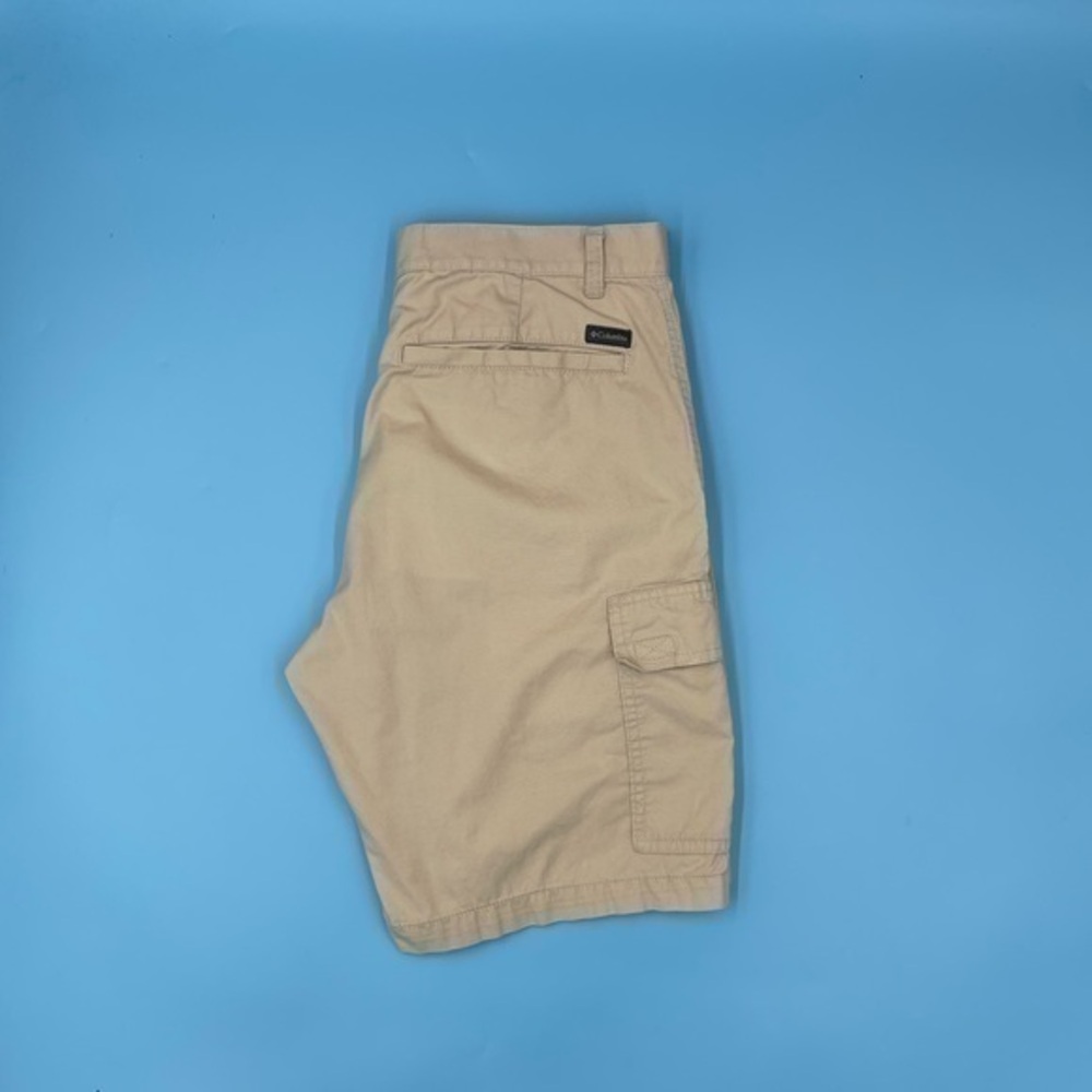 COLUMBIA Cargo Khaki Shorts